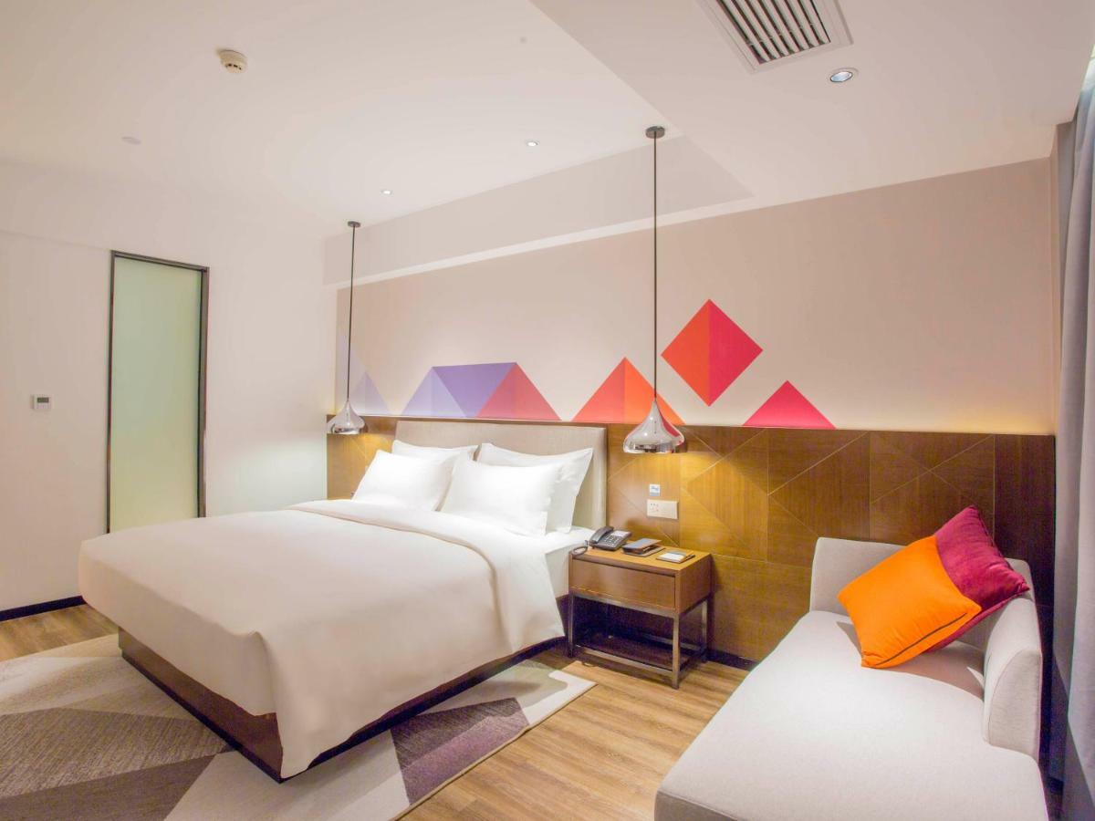 Borrman Hotel Nanning Railway Station Branch Экстерьер фото