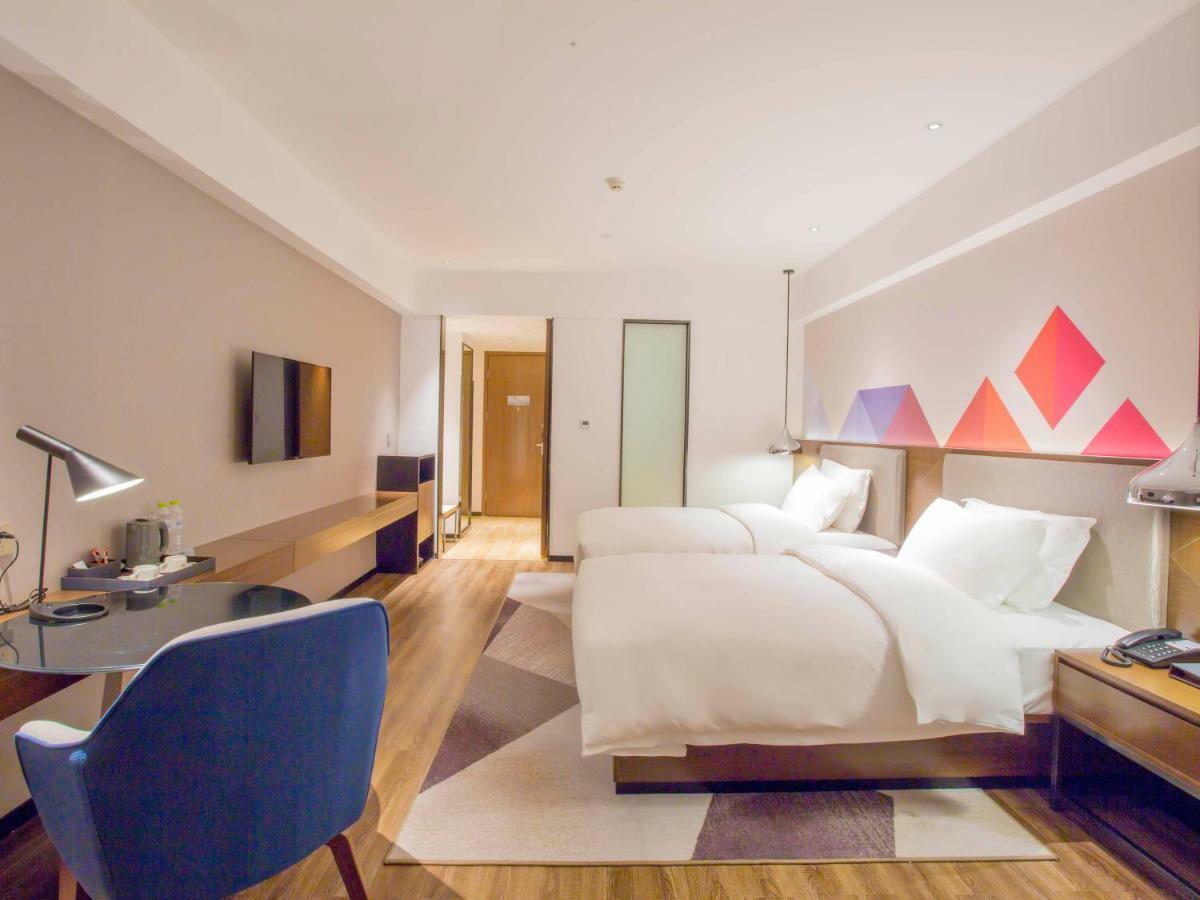 Borrman Hotel Nanning Railway Station Branch Экстерьер фото